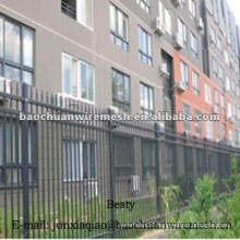 Anti-corrosion electric wire fencing/wrought iron with reasonable price in store(manufacturer)